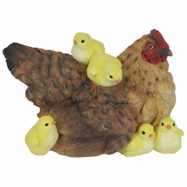 Bruine hen kuikens dierenbeelden beeldje kopen