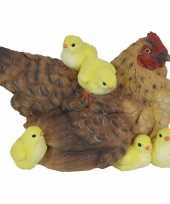 Bruine hen kuikens dierenbeelden beeldje kopen
